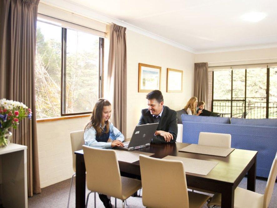 Oxley Court Serviced Aparthotel Canberra