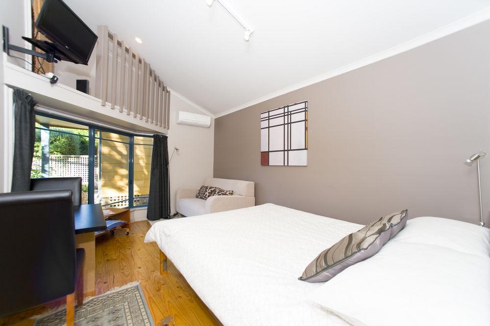 Q Apartment *