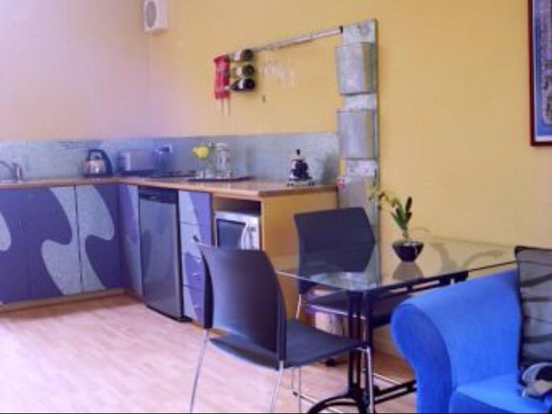 Q Apartment