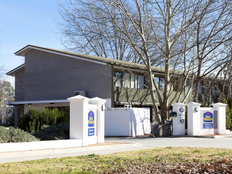 Ibis Styles Tall Trees Hotel Canberra