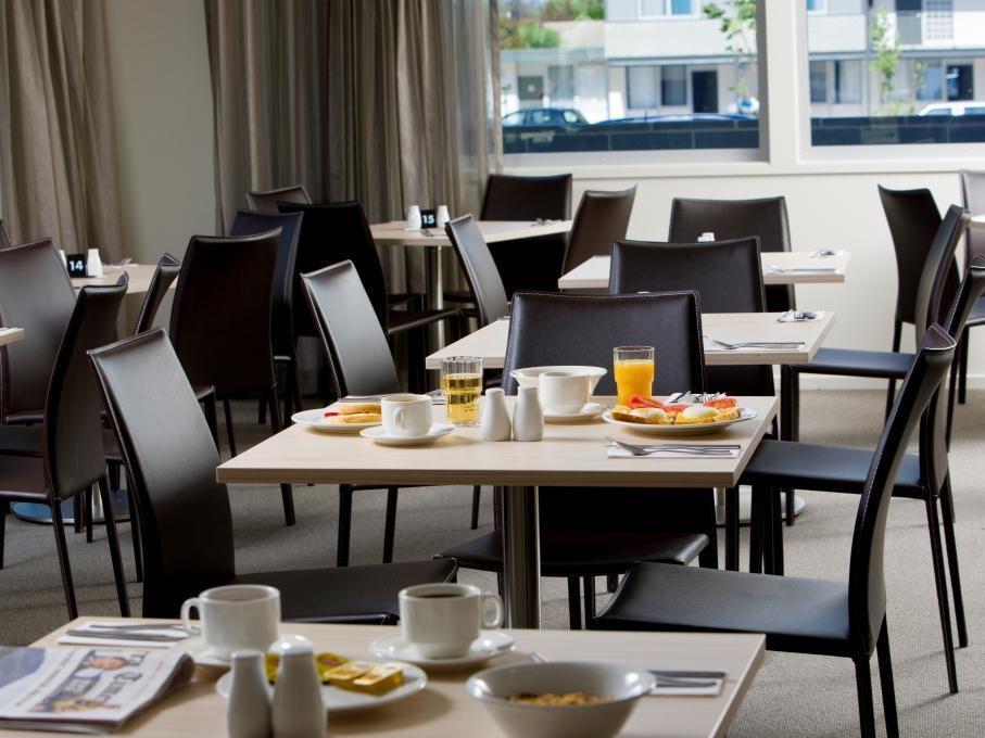 Ibis Styles Tall Trees Hotel 4*