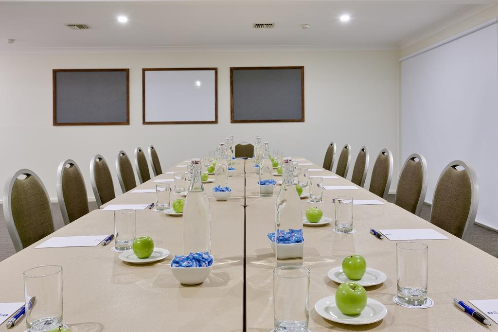 Hotel Ibis Styles Tall Trees 4*