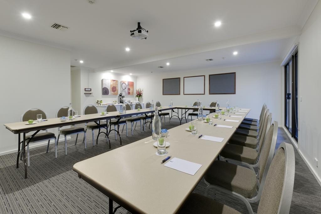 Ibis Styles Tall Trees Hotel Canberra