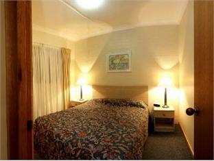 Oxley Court Serviced Aparthotel Canberra