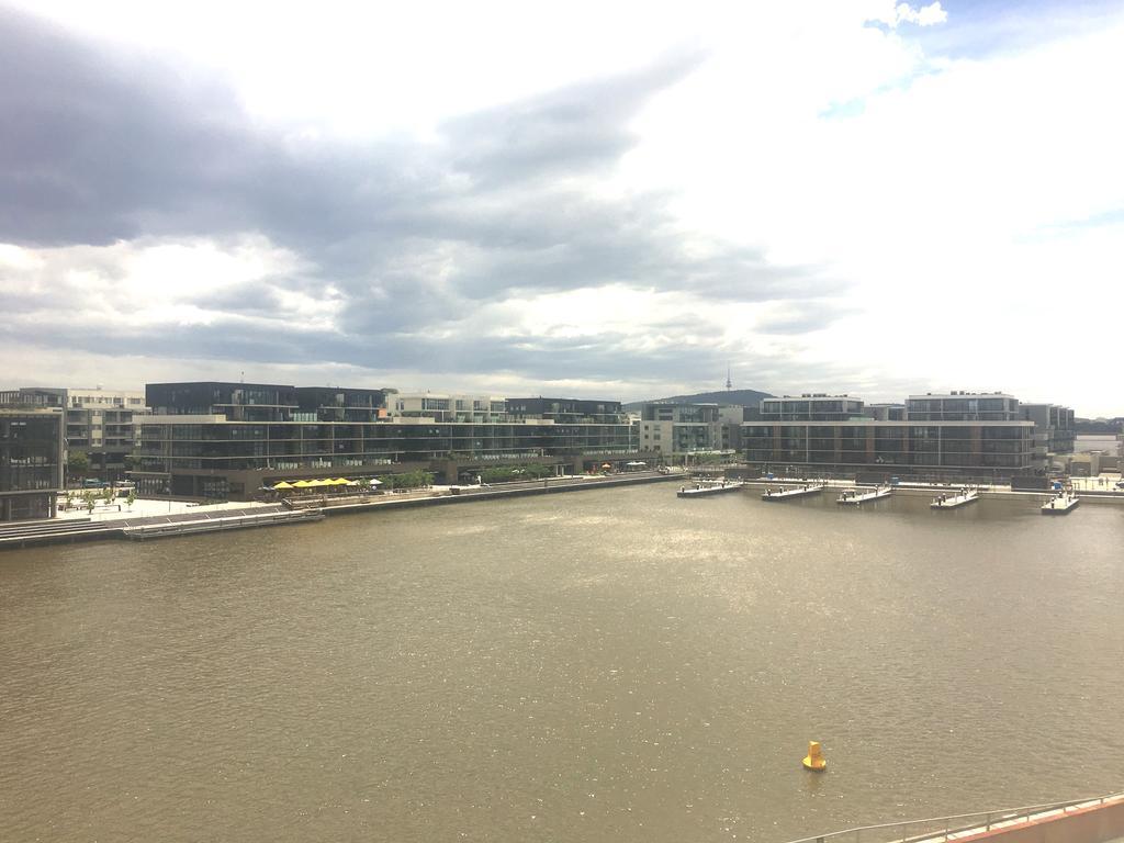 Boutique Deluxe Three Bedroom Kingston Foreshore *