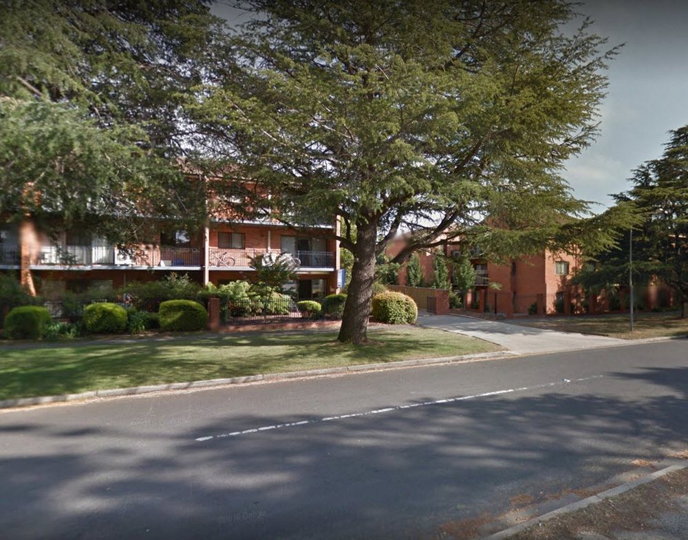 Oxley Court Serviced 4*
