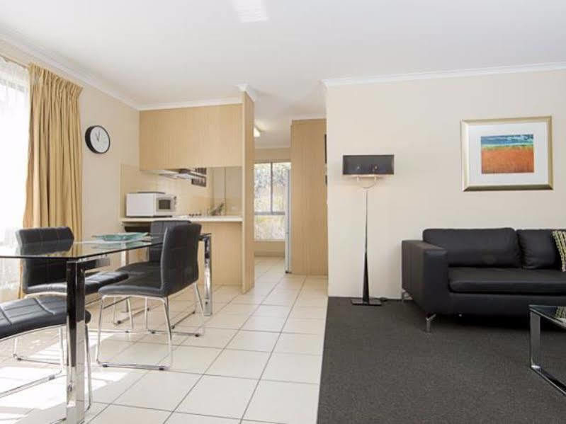 Apartment Accommodate - Kingston Court Canberra
