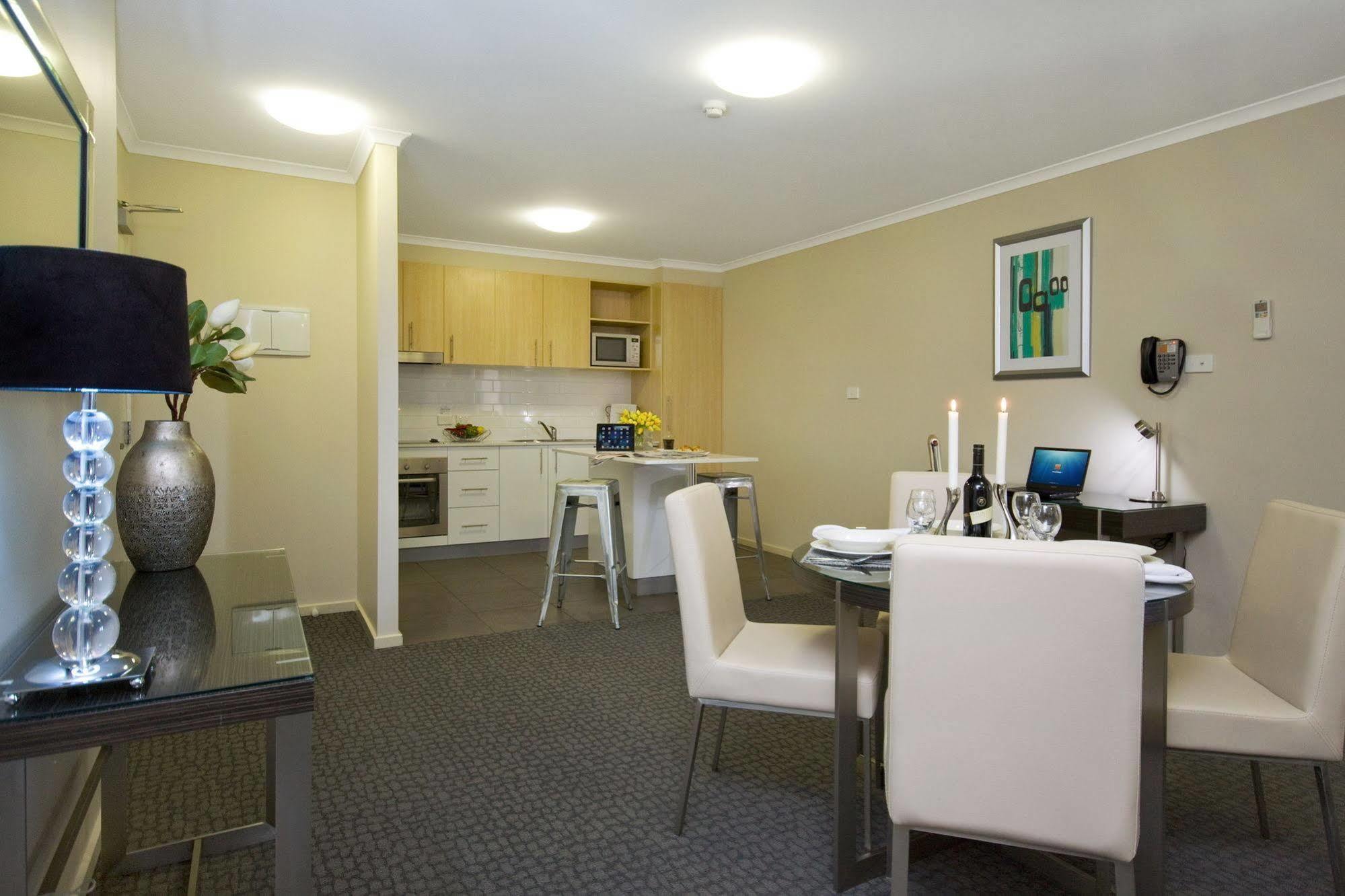 Pacific Aparthotel