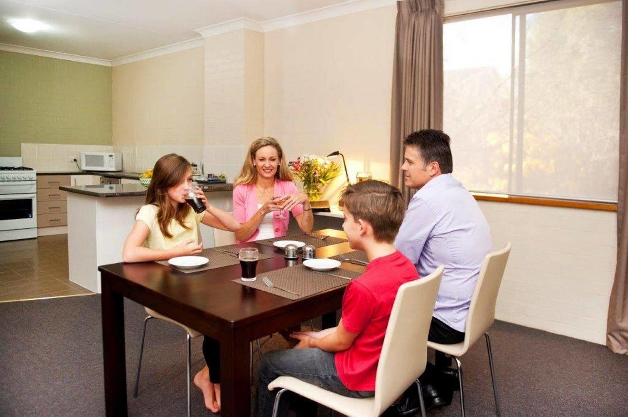 Oxley Court Serviced