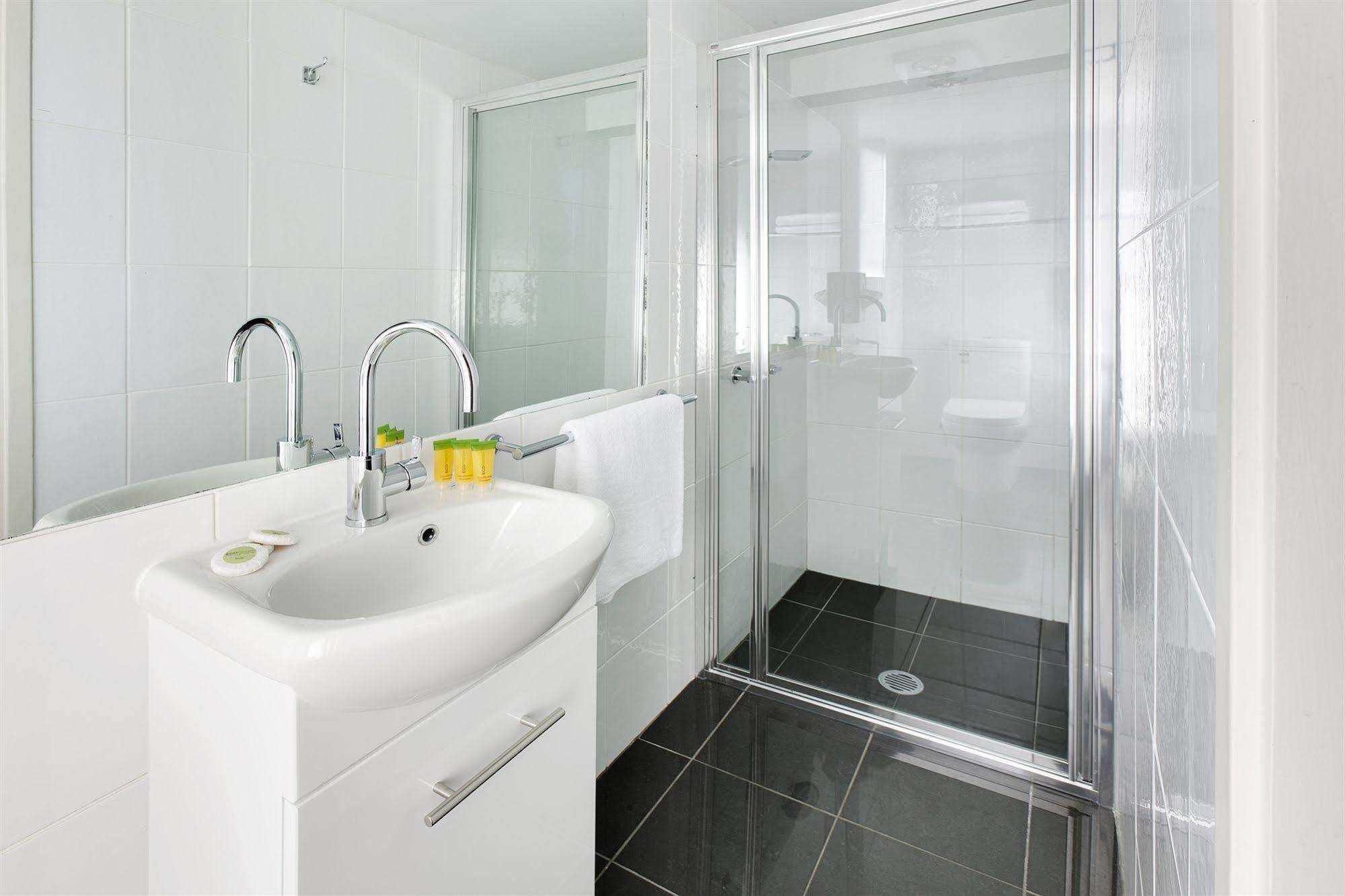 Hotel Ibis Styles Tall Trees
