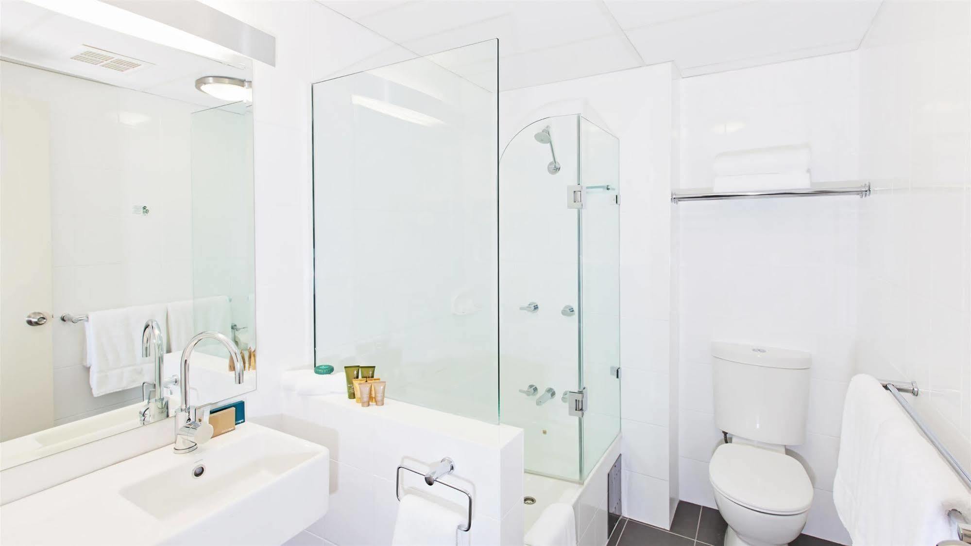 Hotel Ibis Styles Tall Trees 4*