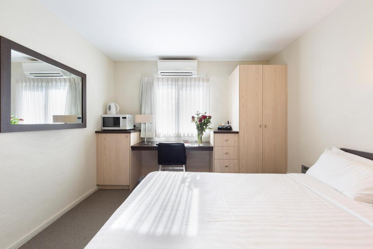 Ibis Styles Tall Trees