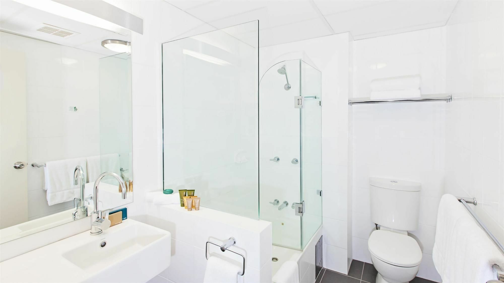 Western Tall Trees 3* Canberra