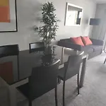 1Br Executive Apartment In City Centre