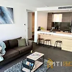 Light & Lovely In Canberra\'S Cbd - 1Br Apt W/Carsp