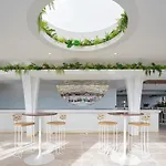 Burbury Hotel