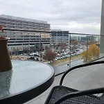 Cityscape Lovely 1Br Apt & Parking @Cbd