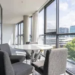 Two Bedroom Apartment Next To Canberra Centre
