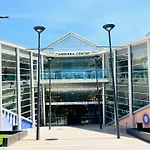 The Metropol 2Br Apt, In The Heart Of Cbd 2B1B1C, Free Parking, Wi-Fi