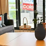 Lovely City 1Br Apt Free Parking & Facing Mall