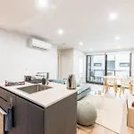 Convenient Located 2 Bedroom Apartment In Braddon