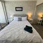 Envy 11 Luxe Spacious 1Br Apt Braddon Wifi Wine Secure Parking Canberra
