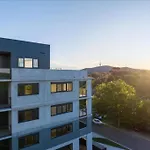 Brand New 2B1B Apt @ Inner North Of Canberra