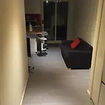 Dana-Private Room In A Shared House-Close To City & Anu-4