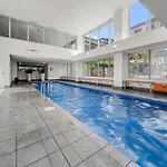 High-Rise Cbd 1-Bed With Pool & Other Amenities
