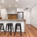 Tranquil 2Br Apt - Glebe Park View