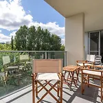 Tranquil 2Br Apt - Glebe Park View