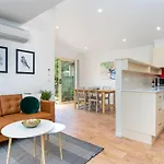 Peaceful 1Br Courtyard Unit In Quiet Dickson