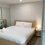 1 Bed Luxury Braddon Unit