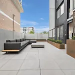 Chic And Elegant 1-Bed In Unbeatable Location