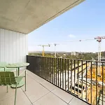 Sleek Inner-City 2-Bed With Swimming Pool & Bbq