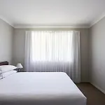 Pinnacle Apartments