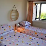 Spacious 2Br Apt Next To The City