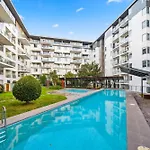 Convenient 2-Bed With Pool By Parks & Amenities