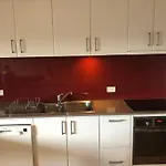 Top-Floor, 3-Bedroom Apartment-Close To Cbd & Anu