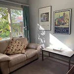 Griffith Gallery Flat