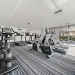Stylish 1-Bed Flat With Pool Bbq & Sauna Access