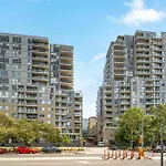 Stylish 1-Bed Flat With Pool Bbq & Sauna Access
