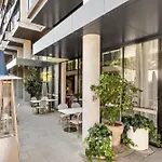 Central 1-Bed Apartment With Pool And Gym Access