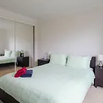 Entire 2Br Sunny House @Franklin, Canberra