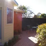 Canberra Accommodation Deakin
