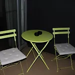 Tranquil, Relaxing Forrest Style Apartment - Braddon Cbd