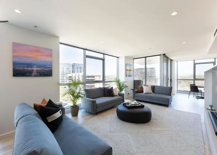 Accommodate Canberra - Metropolitan 70