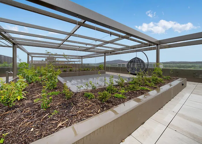 Elegant 2-Bed By Lyneham Wetlands Near The Cbd