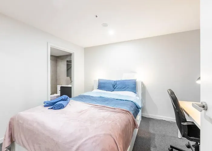 Convenient Located 2 Bedroom Apartment In Braddon
