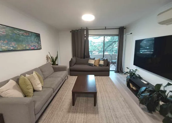 2Br 2Bath Apartment In City Centre